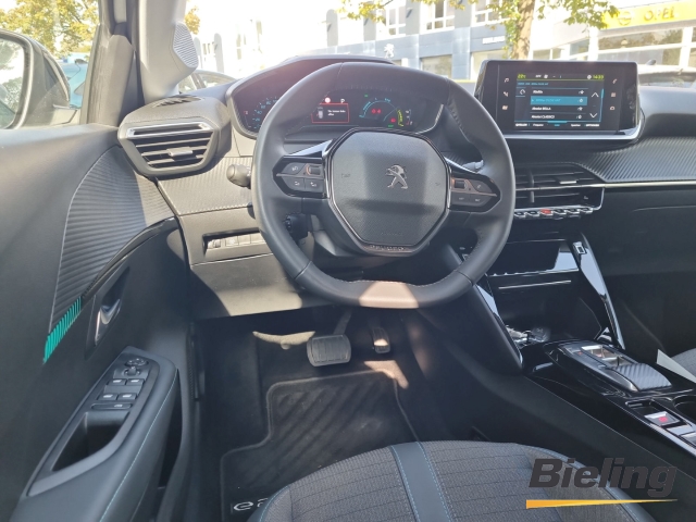 e-208 Allure, 1. Hand, 11KW OBC, CCS, SHZ, Tempomat
