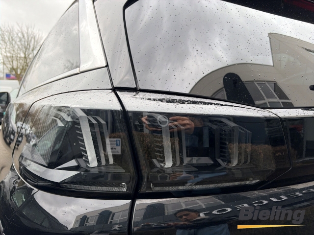 5008 GT 1.2l Hybrid, 7 - Sitzer, NAVI, SHZ, PDC mit Kamera