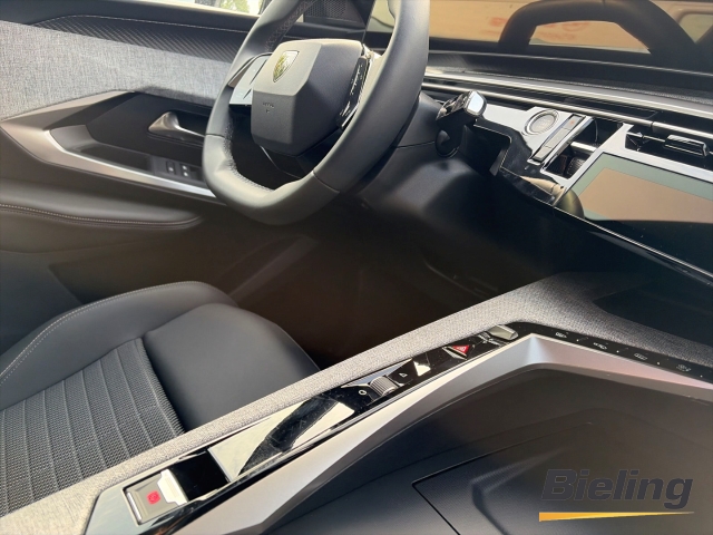 3008 Allure HYBRID 136 e-DSC6 Navi Digitales Cockpit 360 Kamera LED
