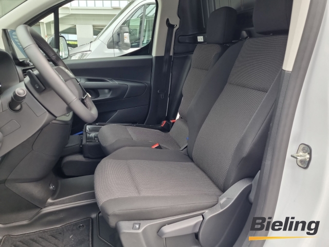 Combo Electric CARGO XL Apple CarPlay Android Auto Verkehrszeichenerk. Rückfahrkam. Tempomat