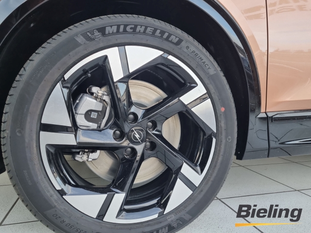 Grandland Electric GS HUD Navi 360 Kamera Kurvenlicht