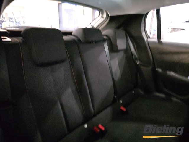 208 STYLE Sitzheizung, Carplay, Android Auto