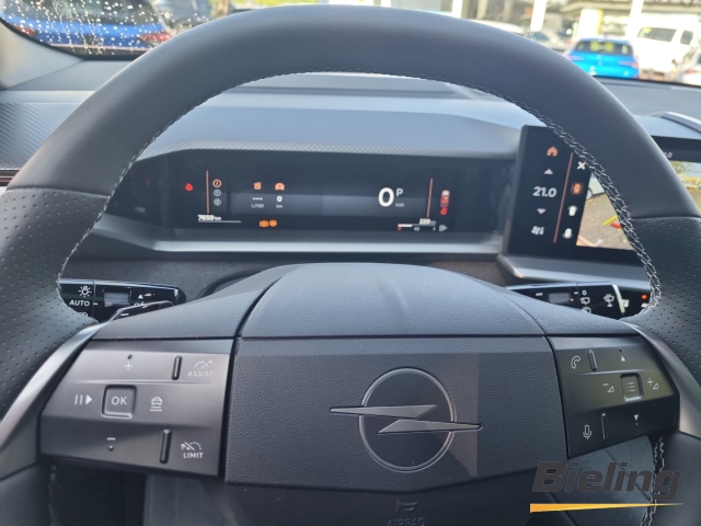 Grandland GS, Focal, HUD, AGR-Sitze, 360°Kamera, unfallfrei