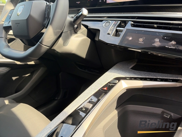 3008 Allure Business HYBRID 145 e-DSC6