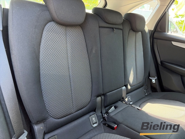 220 Active Tourer i 2.0 Advantage, Elektr. Heckklappe, AHK, LED, SH