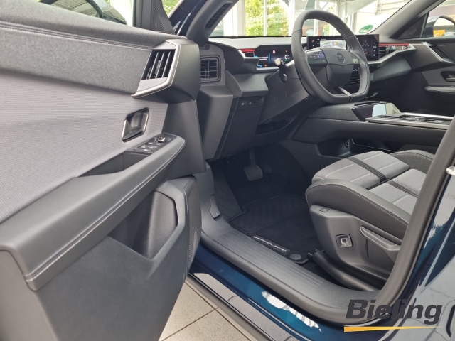 Grandland Electric GS, Focal Soundsystem, Kamera 180°, AGR-Sitze vorn