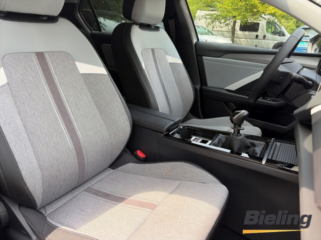 Astra Elegance 1.2Turbo, Navi PRO, Kamera, Apple CarPlay Android Auto