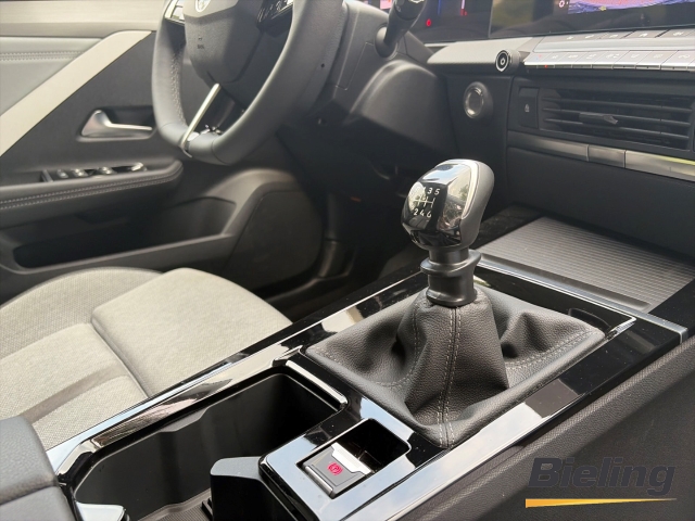 Astra Elegance 1.2Turbo, Navi PRO, Kamera, Apple CarPlay Android Auto