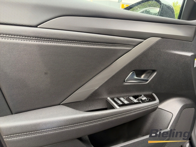 Astra GS 1.2 Turbo, HUD, 360°Kamera, LED, Apple CarPlay